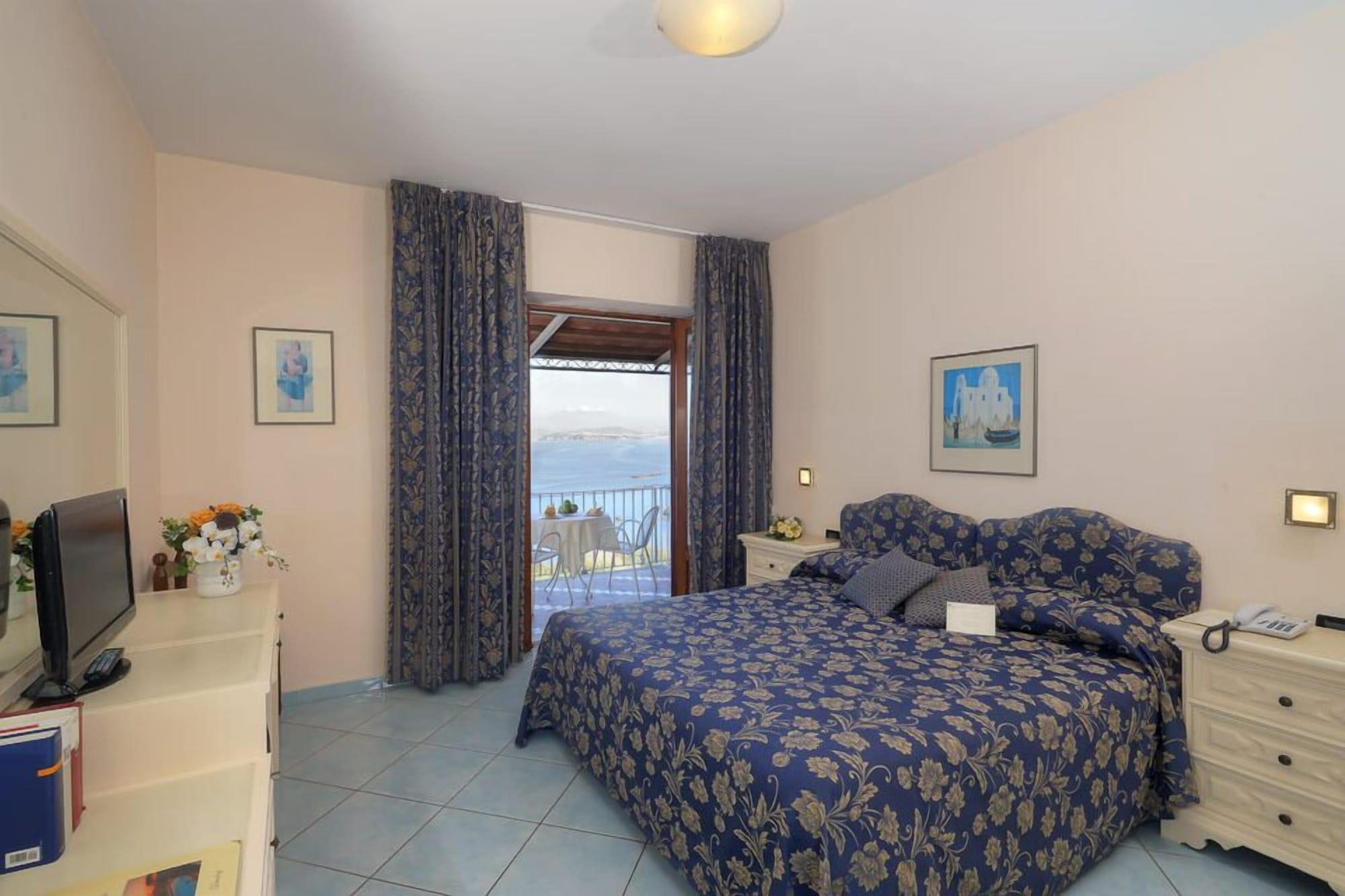 Le Querce Resort Sea Thermae & Spa Isquia Exterior foto