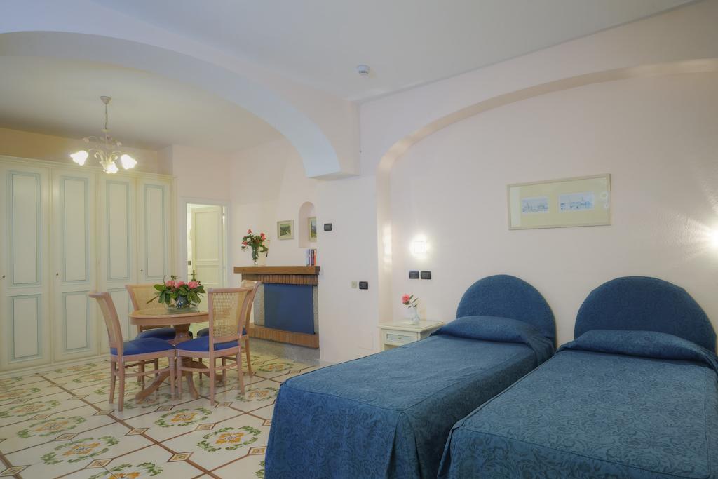 Le Querce Resort Sea Thermae & Spa Isquia Exterior foto